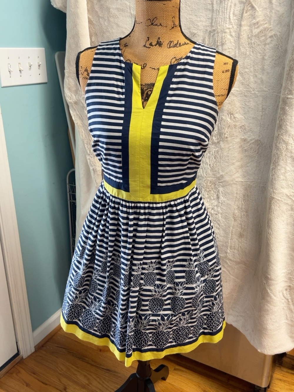 Crown & Ivy Petite Pineapple Striped Dress 2P Pockets